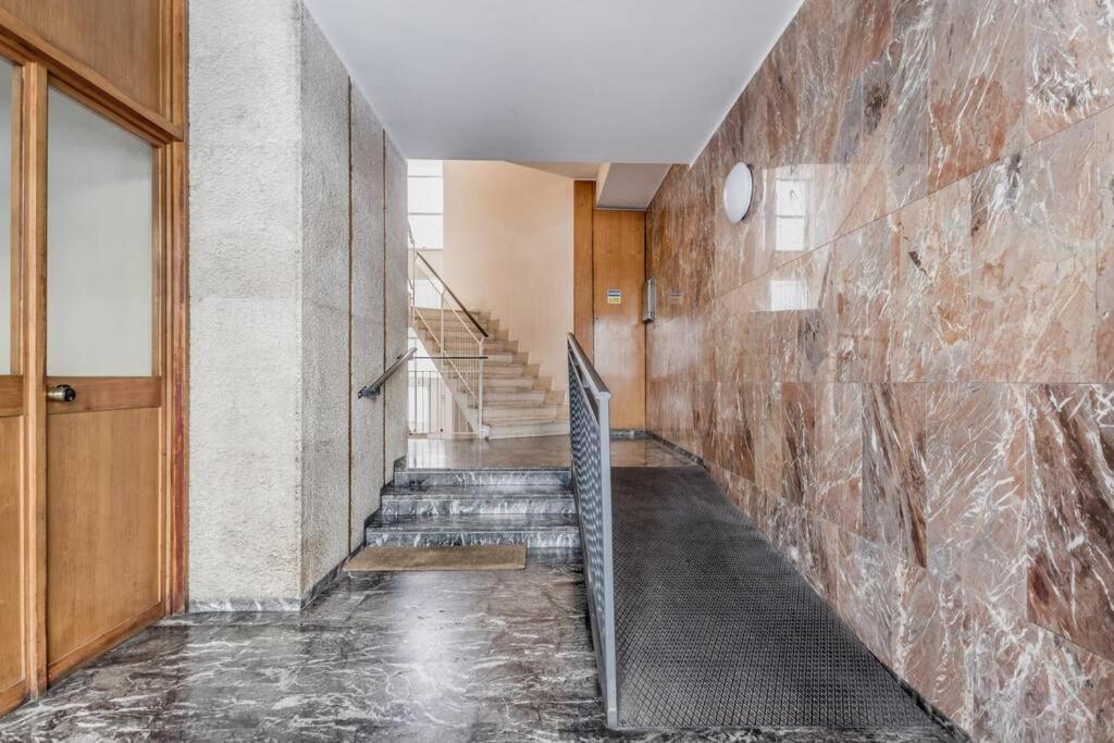 Tiburtina White House Apartment โรม ภายนอก รูปภาพ